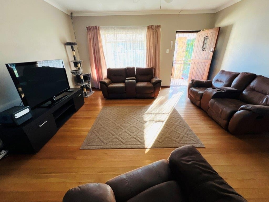 4 Bedroom Property for Sale in Chiselhurst Eastern Cape